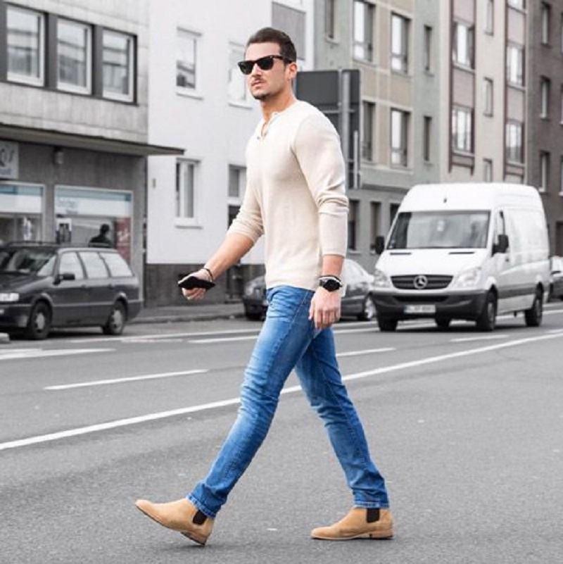 Phối đồ với chelsea boot nam và quần jean trẻ trung